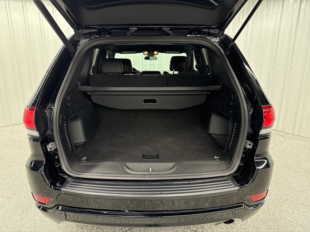 Used 2021 Jeep Grand Cherokee Laredo X RWD image 8