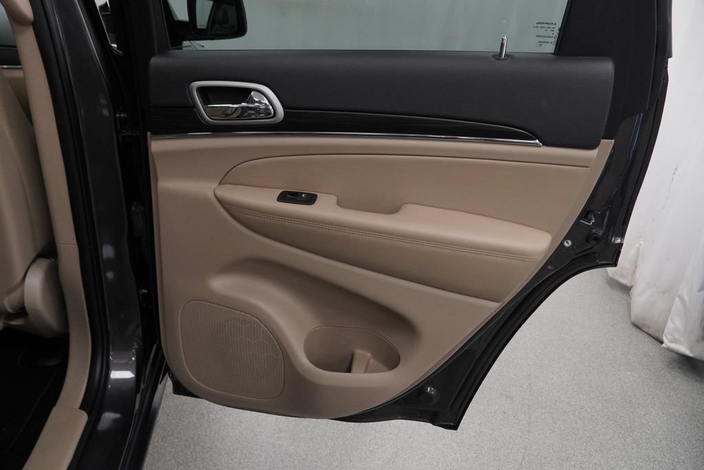 Certified 2021 Jeep Grand Cherokee Limited AWD/4WD image 48