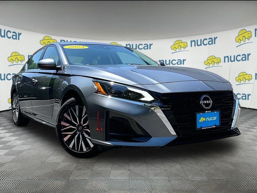 Used 2023 Nissan Altima 2.5 SV AWD/4WD image 1