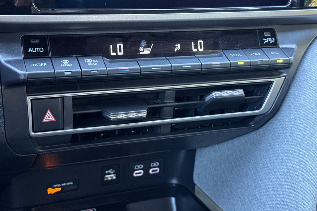 Used 2026 Toyota Camry LE FWD image 18
