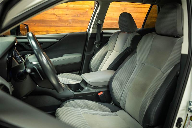 Used 2024 Subaru Outback Premium AWD/4WD image 10