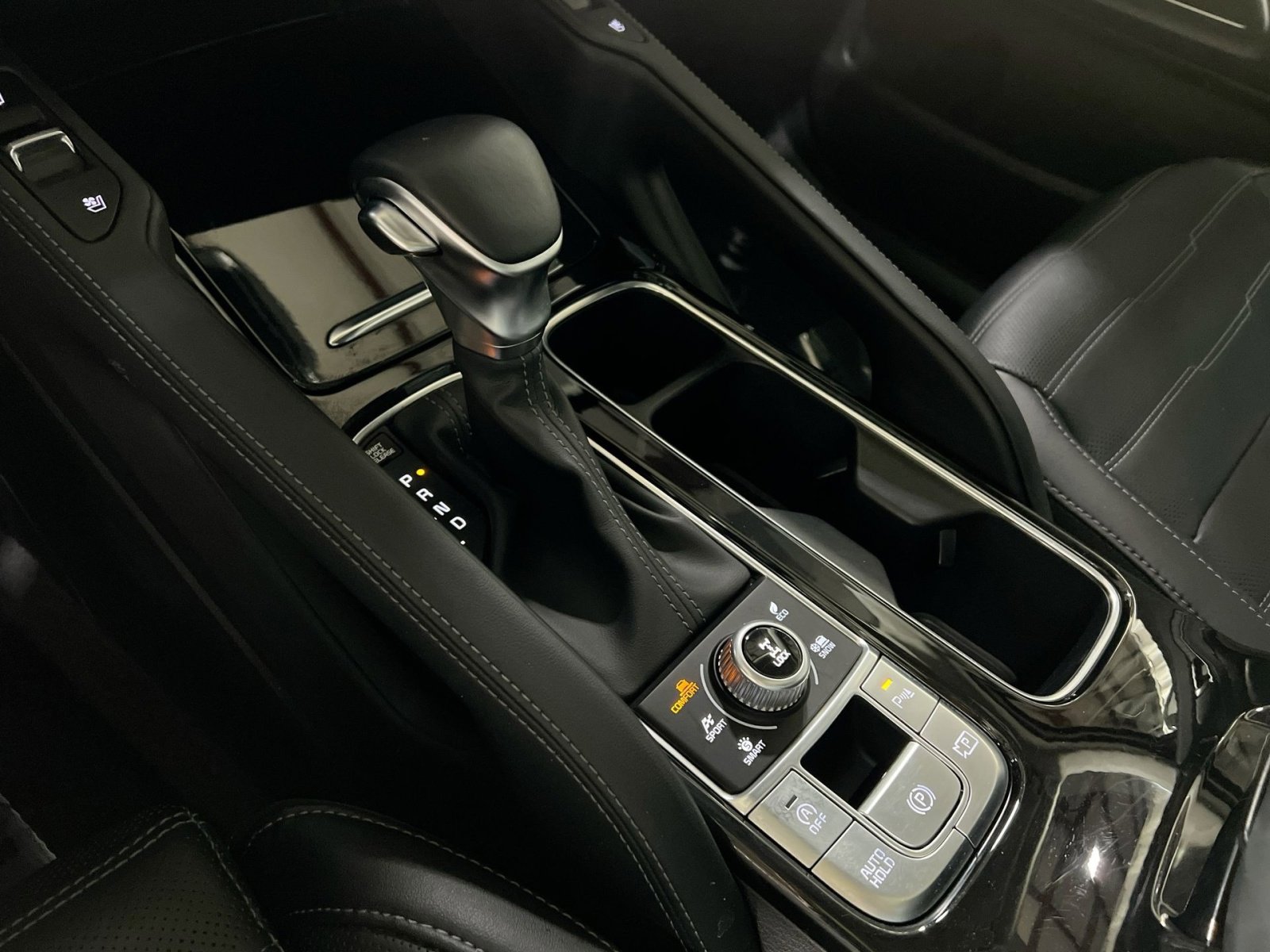 Used 2024 Kia Telluride SX Prestige image 21