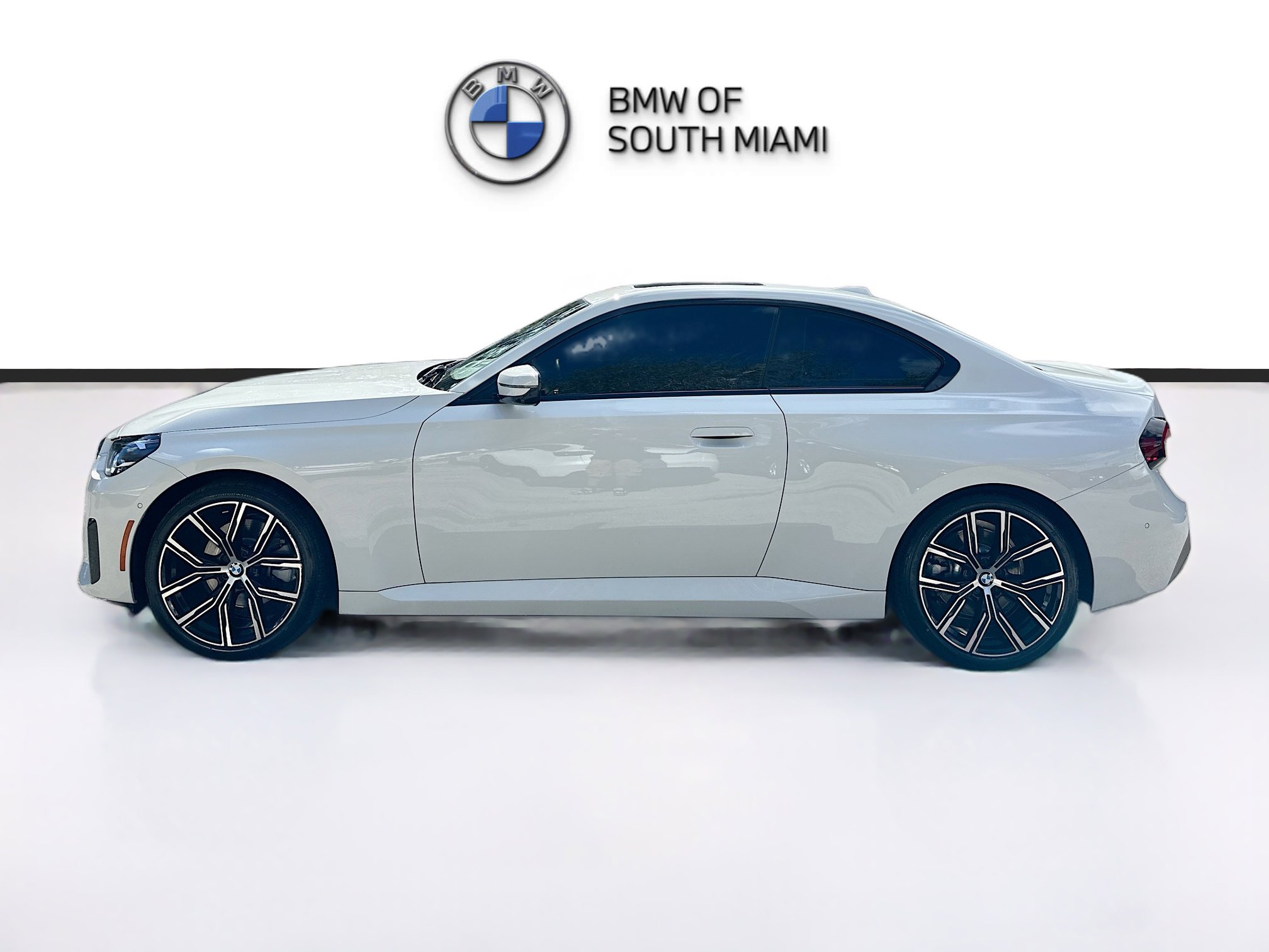 Certified 2024 BMW 230i xDrive Coupe w/ Convenience Package image 4