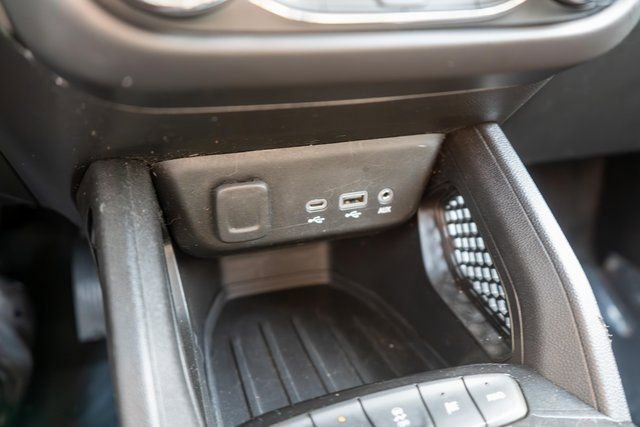 Used 2023 Chevrolet TrailBlazer LT w/ Convenience Package AWD/4WD image 30