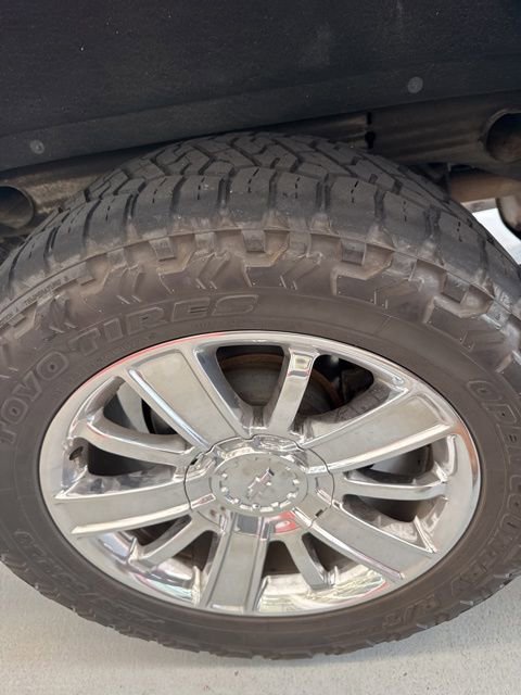 Used 2017 Chevrolet Silverado 1500 High Country AWD/4WD image 21