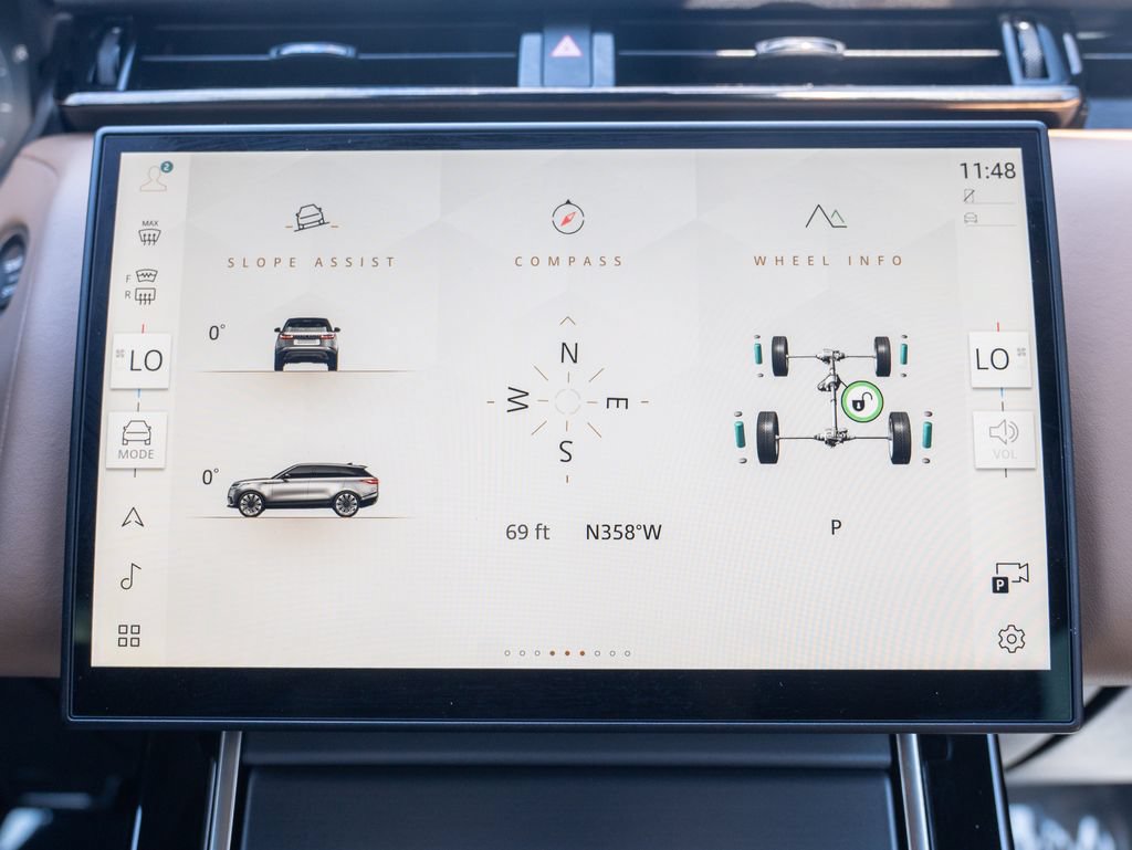 New 2025 Land Rover Range Rover Velar Dynamic HSE AWD/4WD image 22