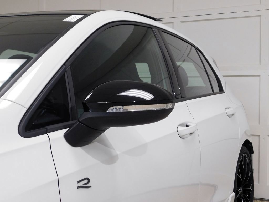 Used 2025 Volkswagen Golf R Black Edition image 24