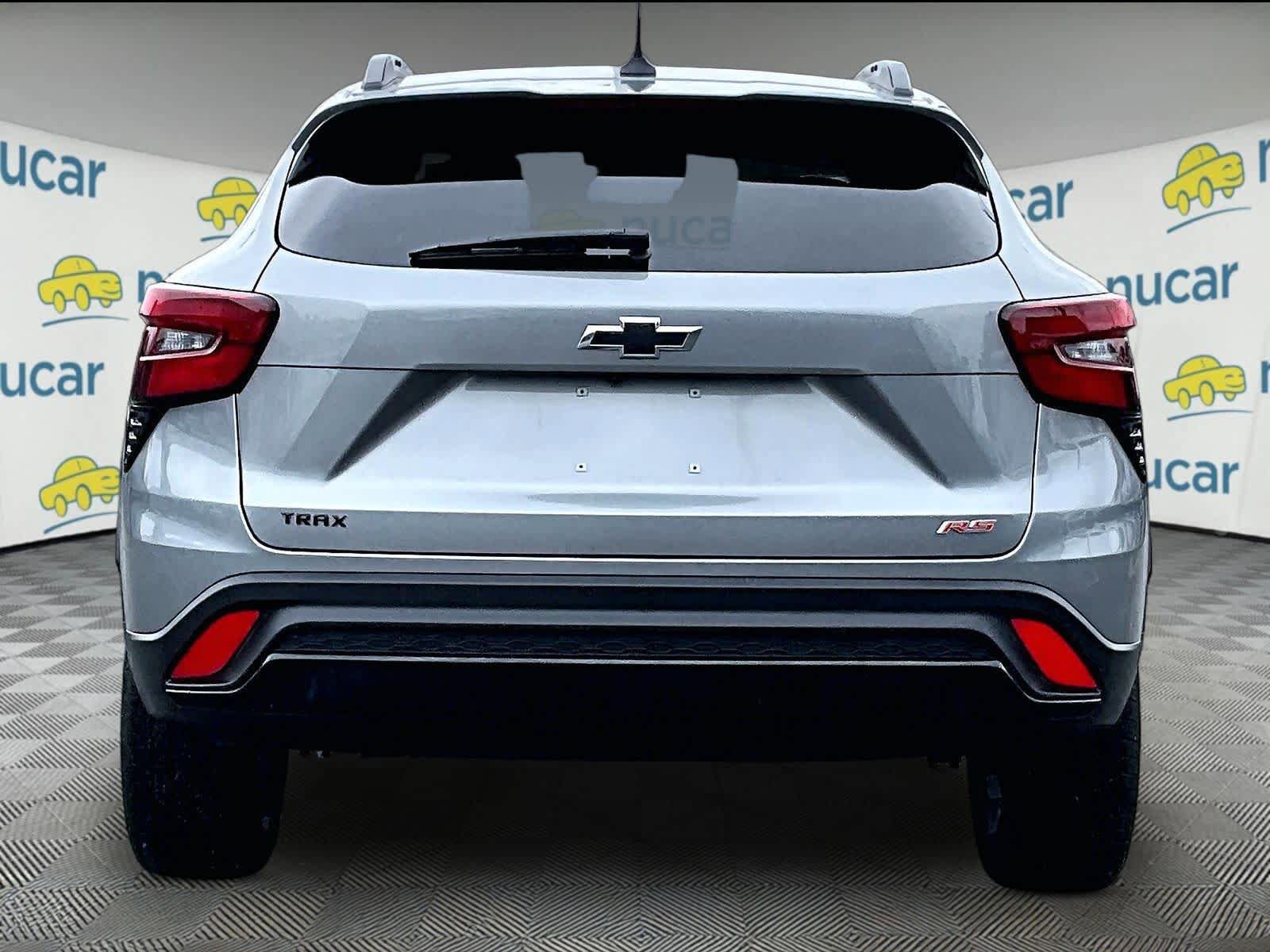 Used 2024 Chevrolet Trax RS w/ Sunroof Package image 5