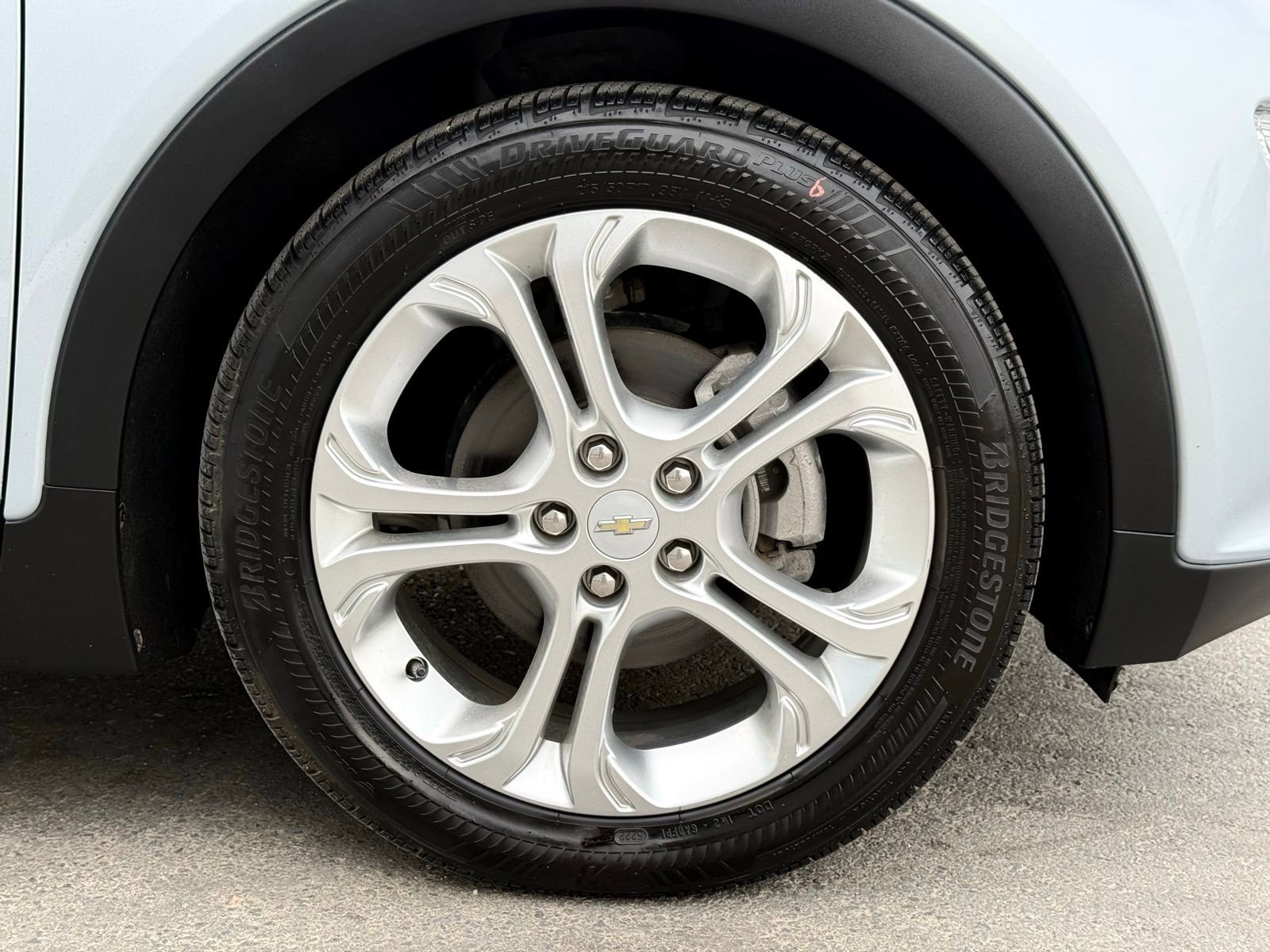 Used 2018 Chevrolet Bolt LT FWD image 15