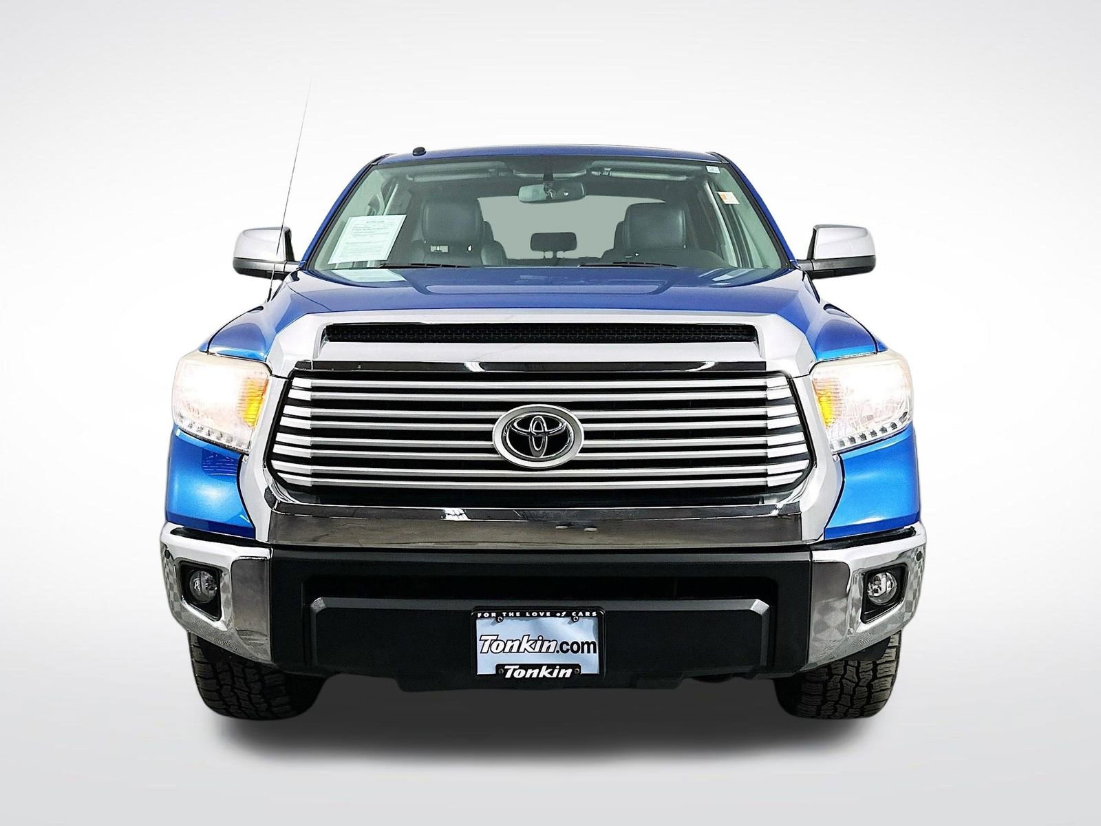 Used 2016 Toyota Tundra Limited w/ Limited Premium Package image 2