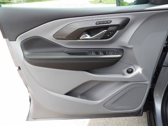 Certified 2023 GMC Terrain SLT w/ LPO, Floor Liner Package AWD/4WD image 12