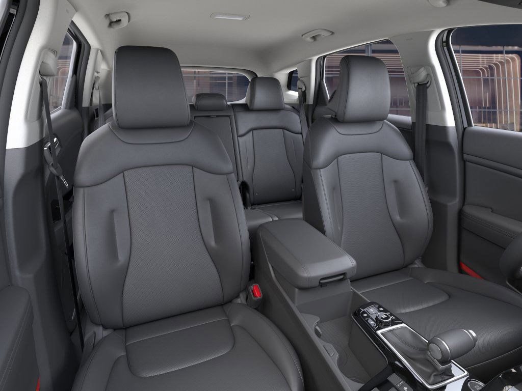 New 2025 Kia Sportage EX FWD image 15