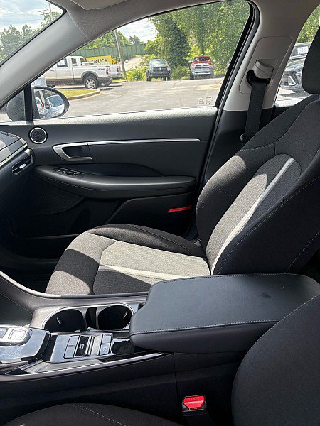 Used 2023 Hyundai Sonata SEL FWD image 15