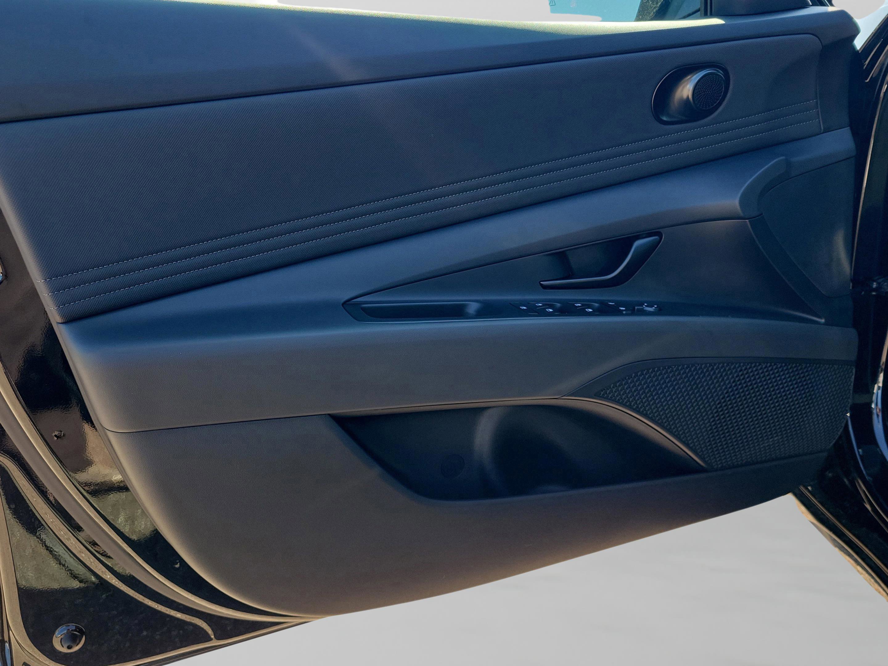 New 2026 Hyundai Elantra SEL Sport image 23