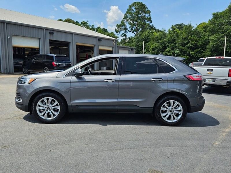 Used 2024 Ford Edge Titanium image 5