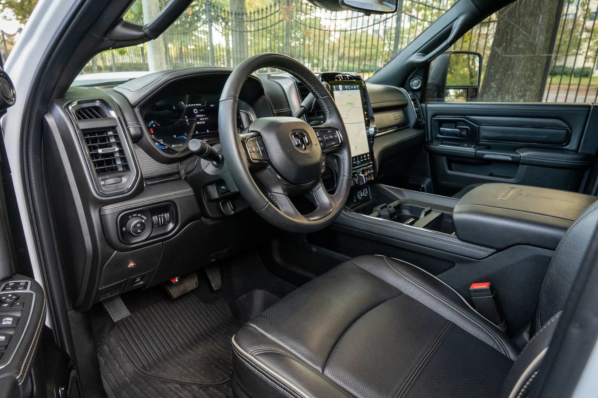 Used 2024 RAM 3500 Limited w/ Night Edition AWD/4WD image 10