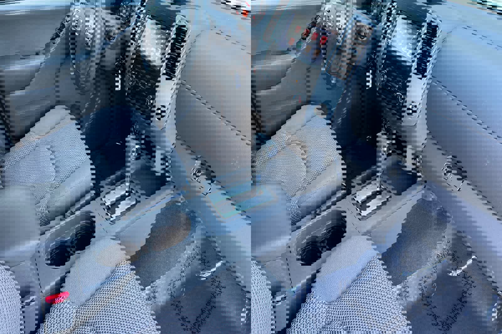 Used 2019 Nissan Frontier SV image 15