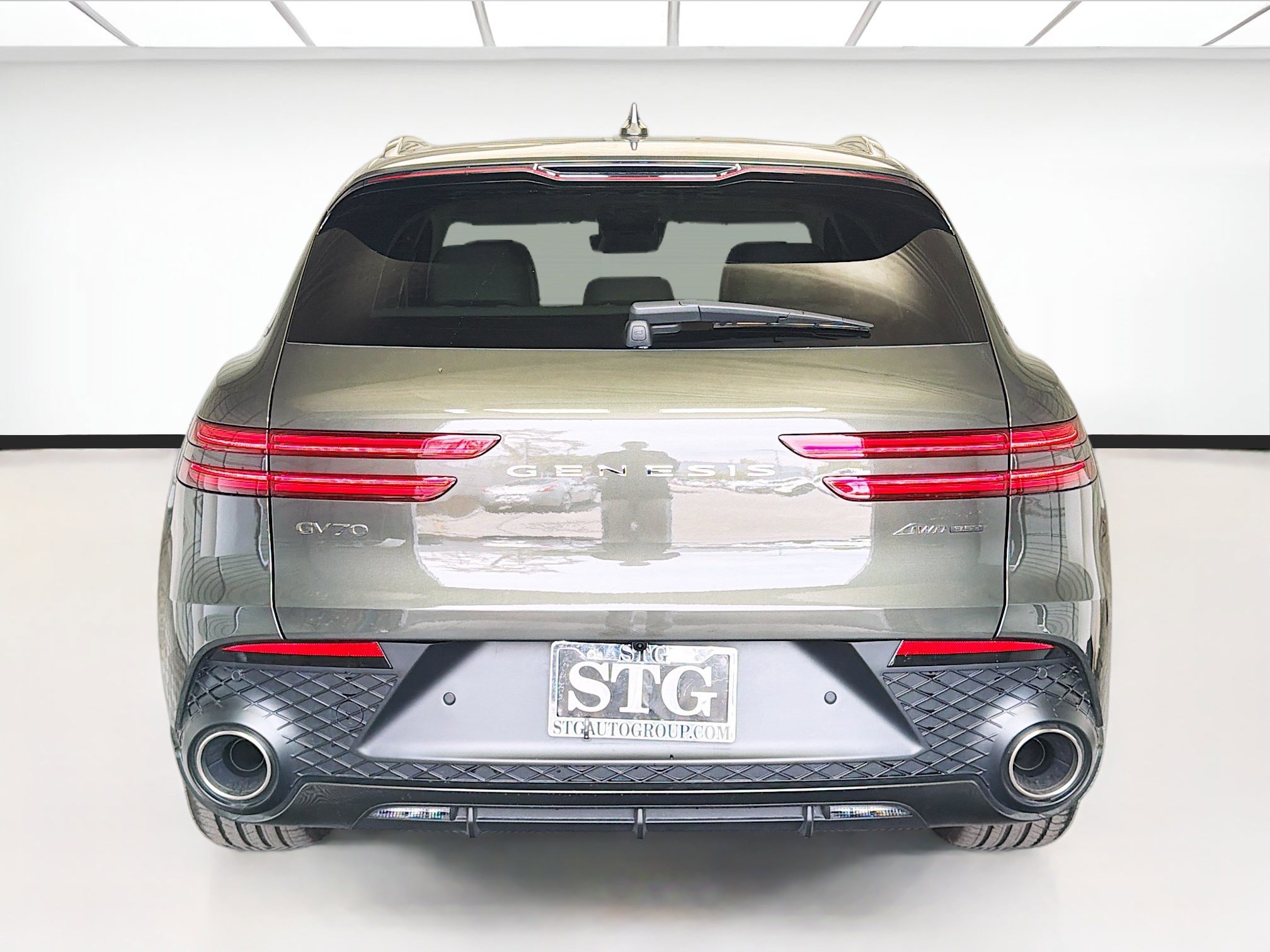 Used 2025 Genesis GV70 3.5T Sport w/ Sport Prestige Package image 5