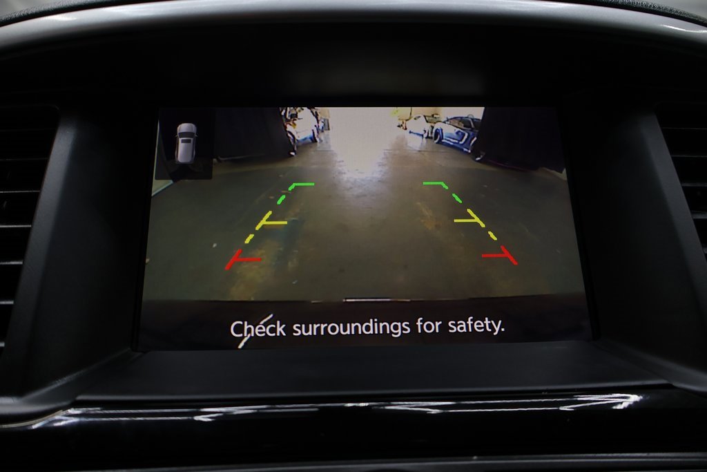 Used 2020 Nissan Pathfinder S image 23