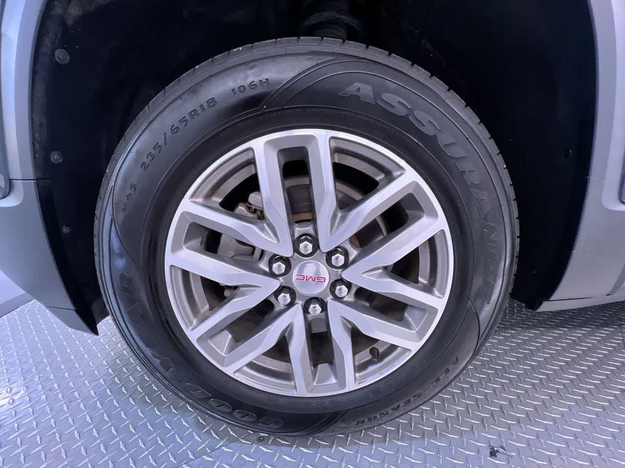 Used 2019 GMC Acadia SLE w/ Driver Alert Package I FWD image 10