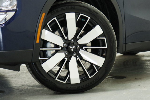 New 2026 Mitsubishi Outlander FWD image 3