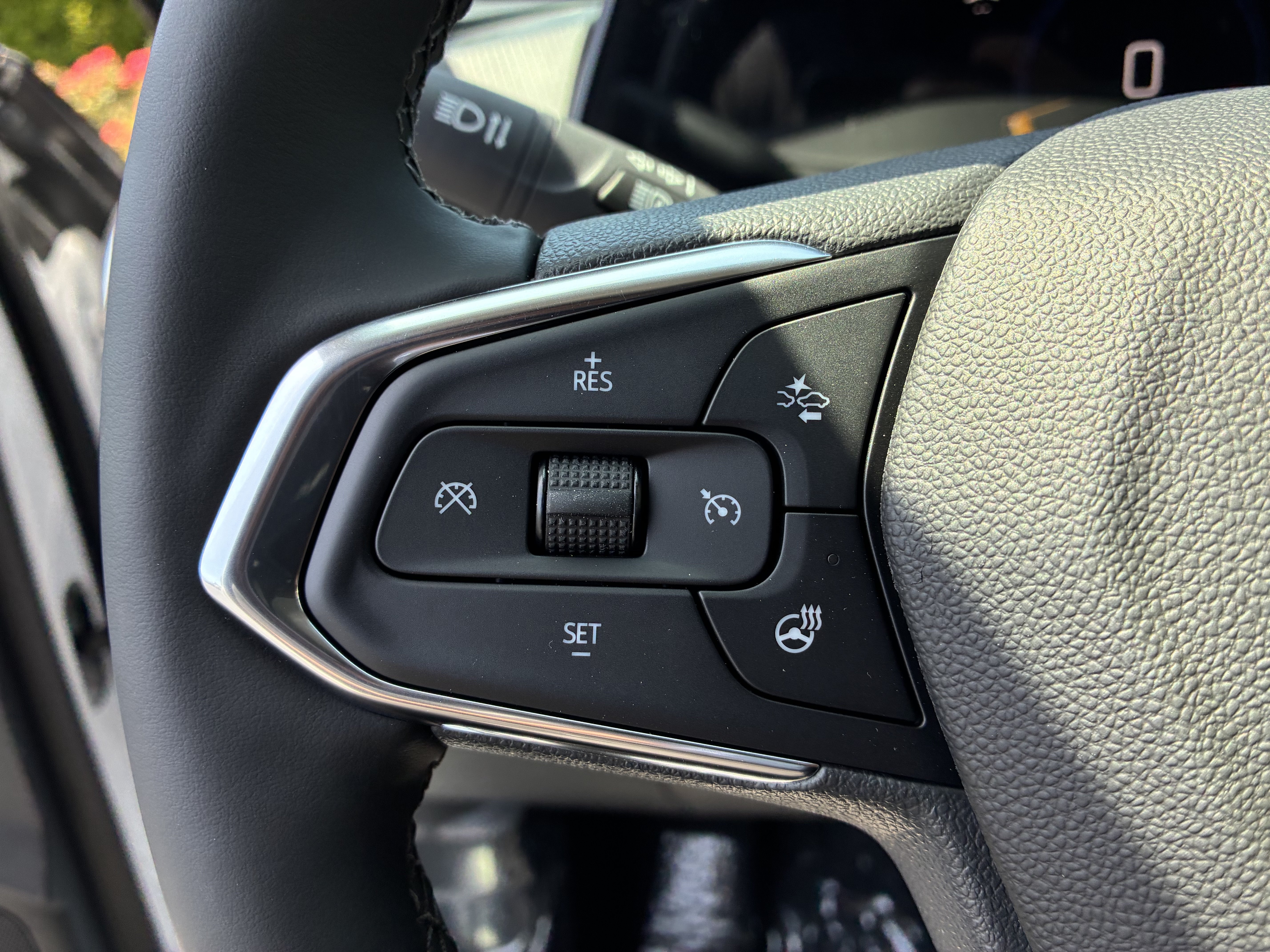 New 2026 Chevrolet Trax LT w/ Driver Confidence Package FWD image 29