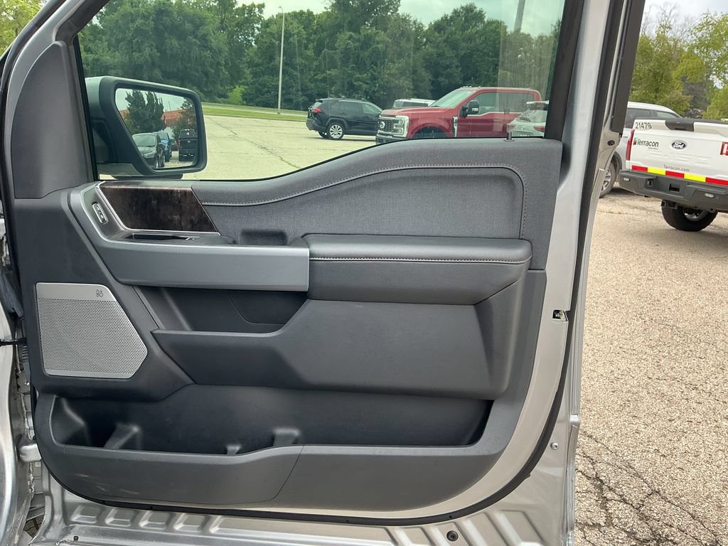 Used 2023 Ford F150 Lightning Lariat AWD/4WD image 16