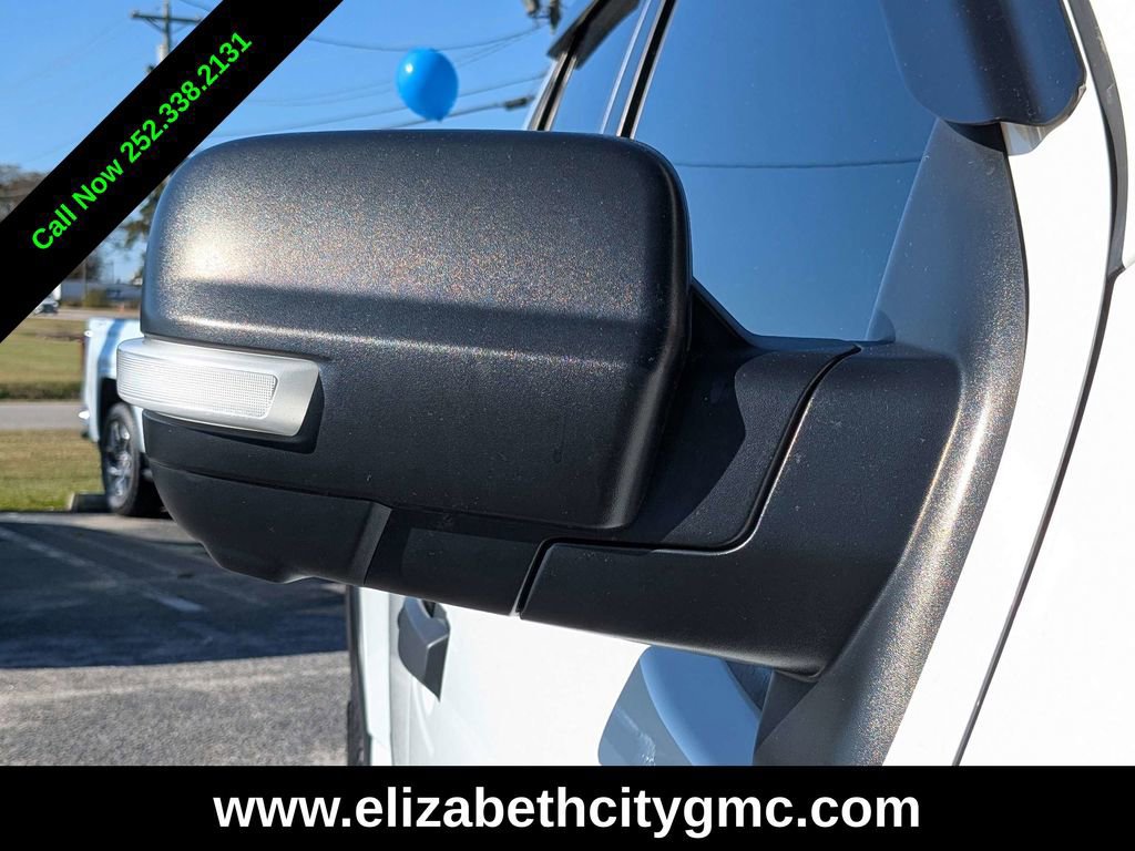 Used 2021 Nissan Titan PRO-4X w/ Pro-4x Convenience Package image 11