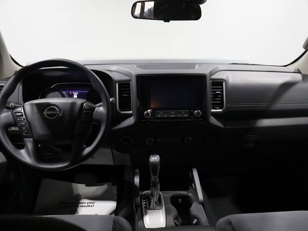Used 2024 Nissan Frontier SV AWD/4WD image 16