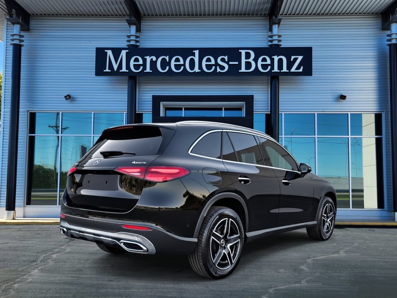 New 2027 Mercedes-Benz GLC 300 4MATIC image 6
