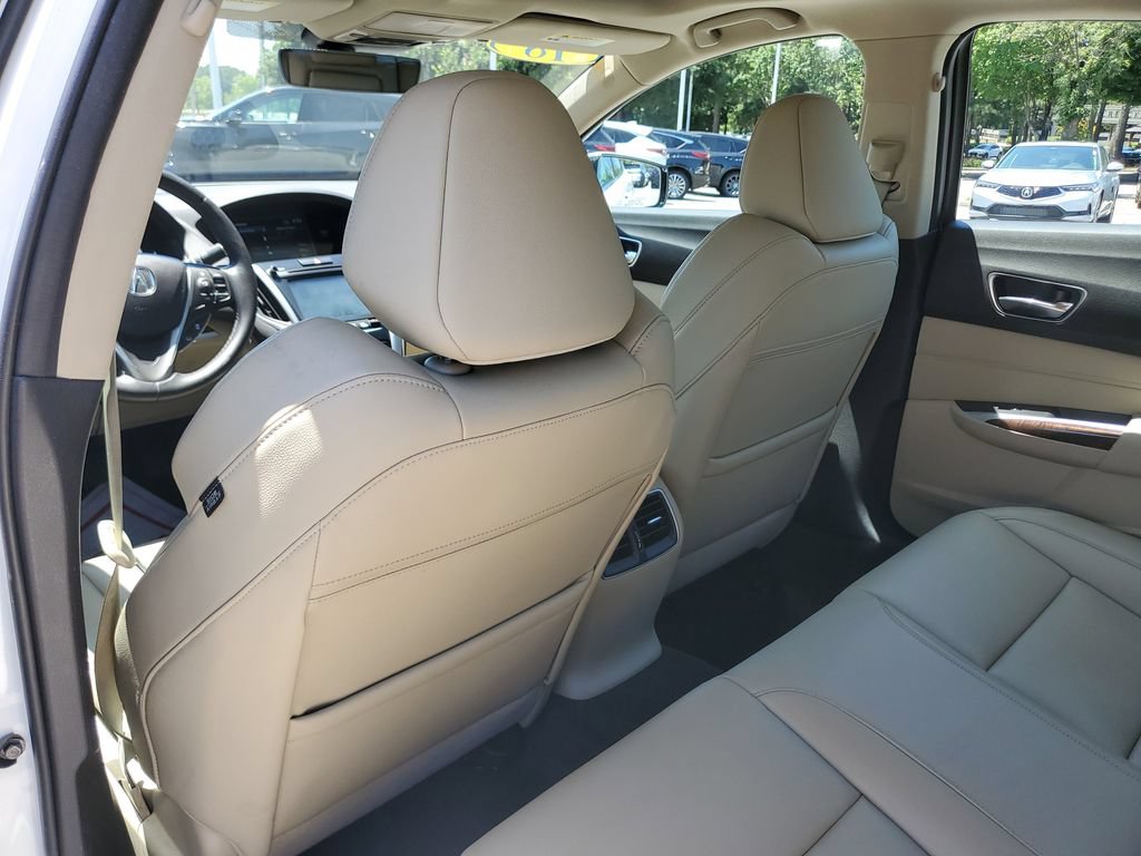 Certified 2018 Acura TLX FWD image 10