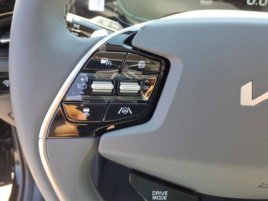 New 2025 Kia Niro EX image 20