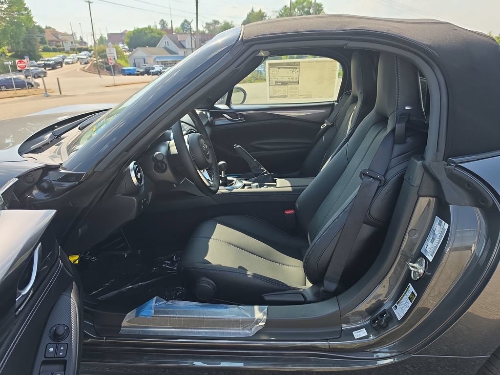 New 2026 MAZDA MX-5 Miata Grand Touring w/ Weather Package RWD image 9