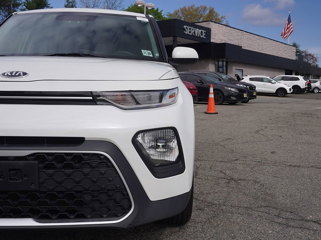 Used 2020 Kia Soul LX FWD image 11