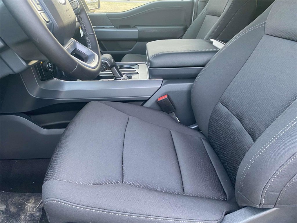 New 2025 Ford F150 XLT w/ Equipment Group 302A MID image 14