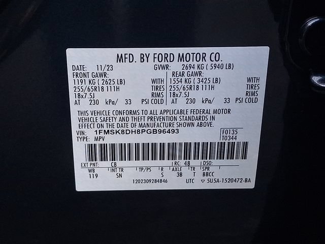 Used 2023 Ford Explorer XLT w/ Equipment Group 202A AWD/4WD image 27