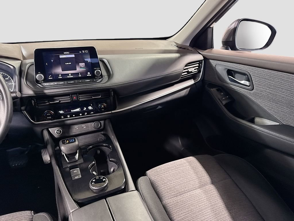 Used 2022 Nissan Rogue SV image 23