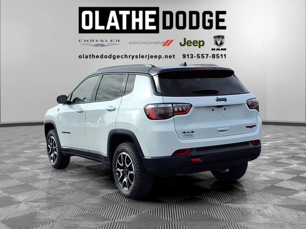 New 2026 Jeep Compass Trailhawk image 3