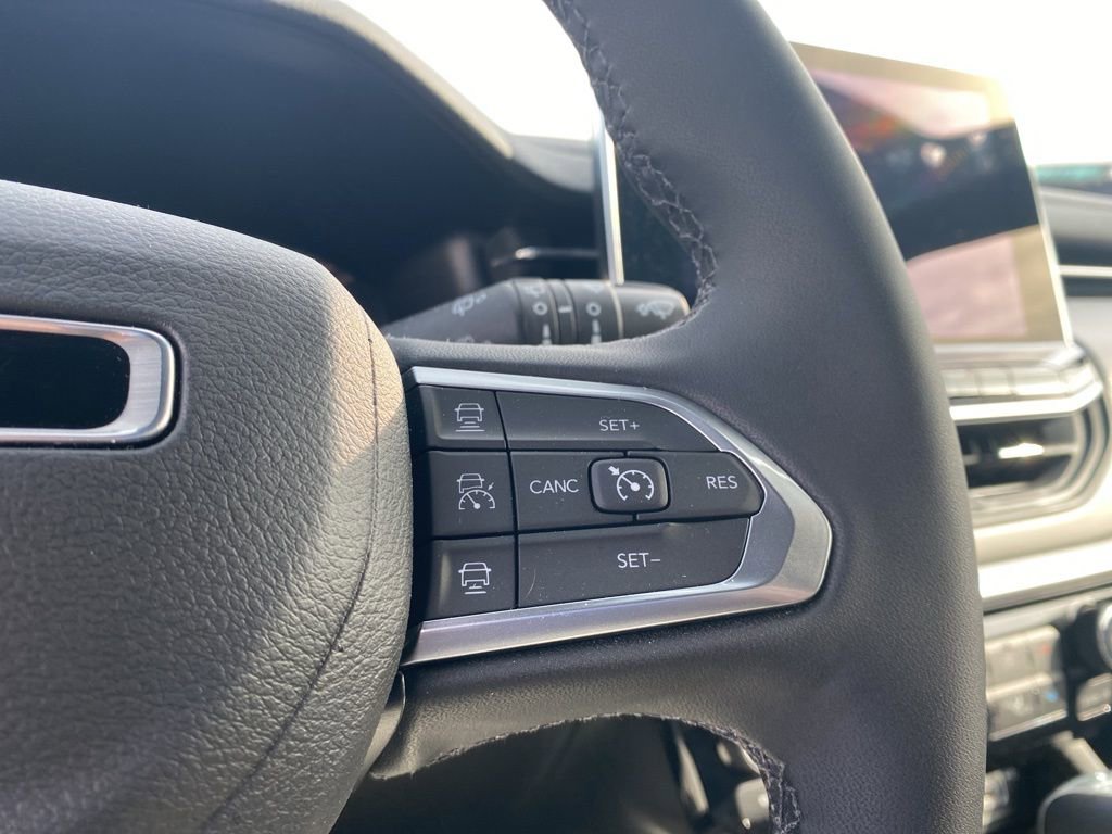 Certified 2025 Jeep Compass Limited image 10