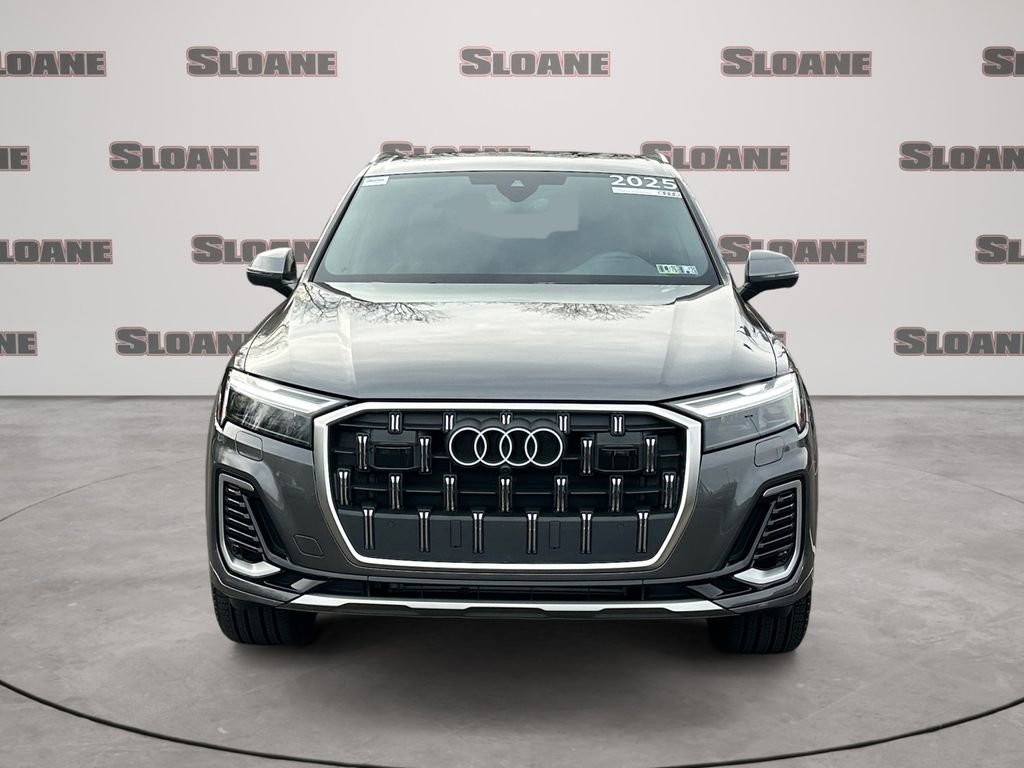 Certified 2025 Audi Q7 2.0T Premium Plus image 8