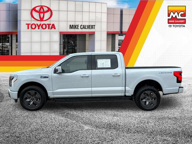 Used 2025 Ford F150 Lightning Lariat AWD/4WD video 2