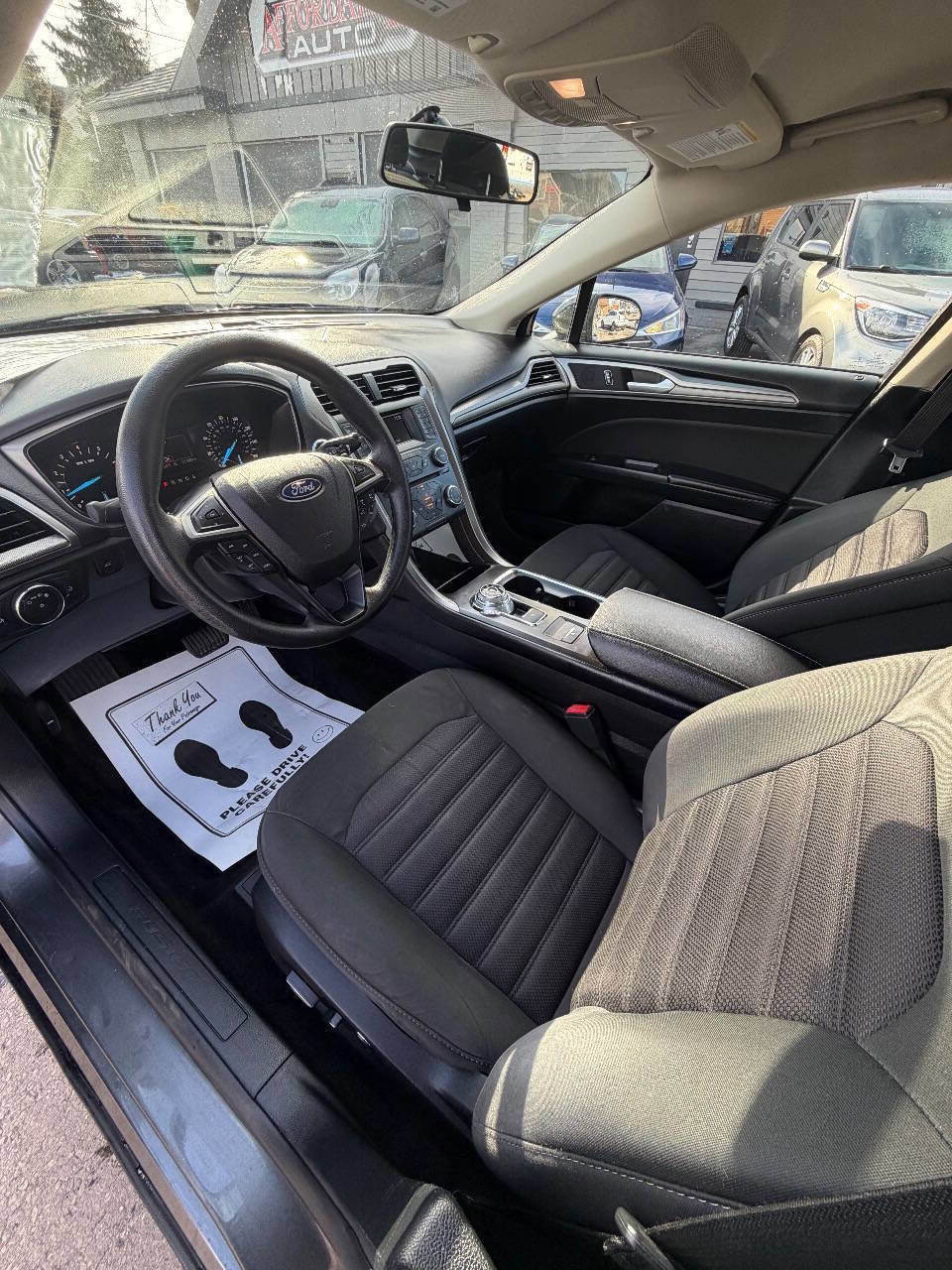 Used 2018 Ford Fusion SE image 24