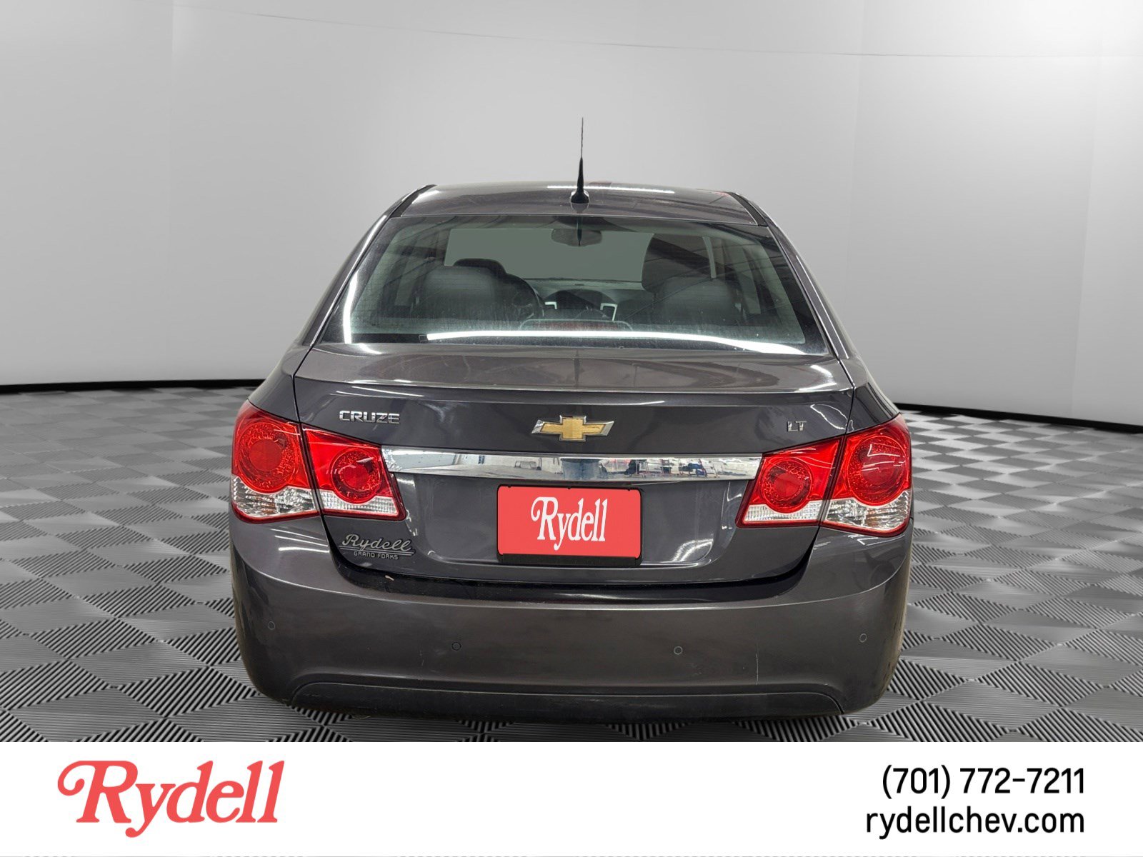 Used 2011 Chevrolet Cruze LT FWD image 4