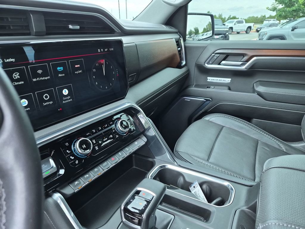 Used 2024 GMC Sierra 1500 Denali AWD/4WD image 24