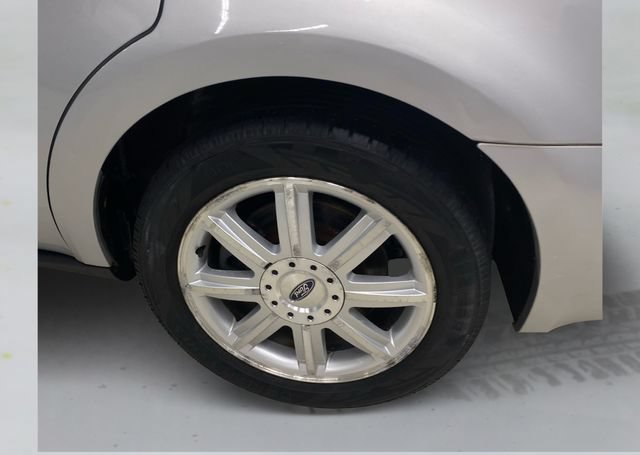 Used 2005 Ford Five Hundred Limited FWD image 19