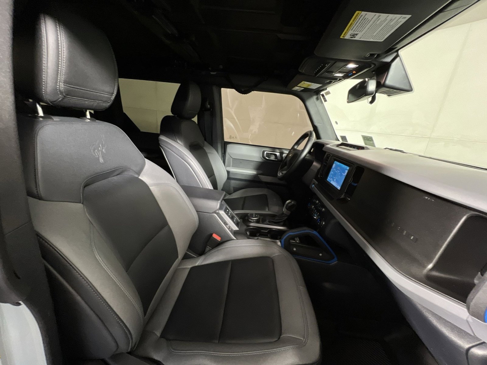 Used 2022 Ford Bronco Black Diamond image 26