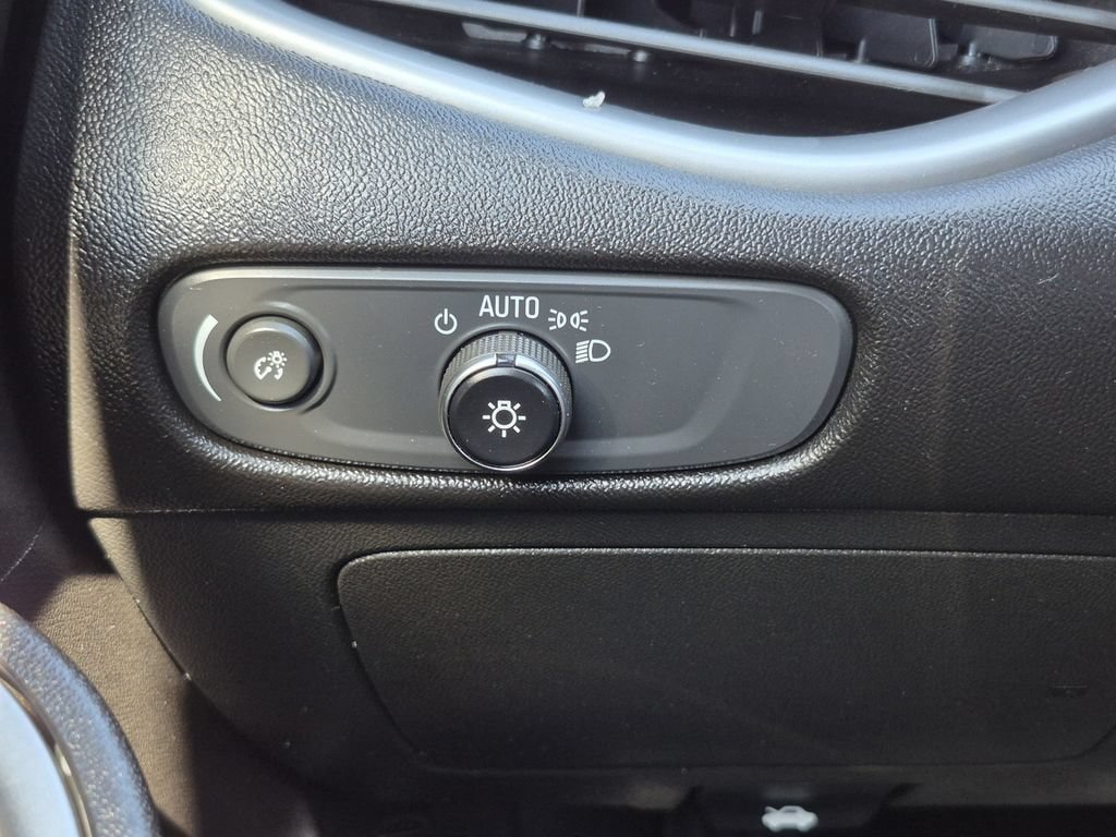 Certified 2024 Chevrolet Malibu LT FWD image 10