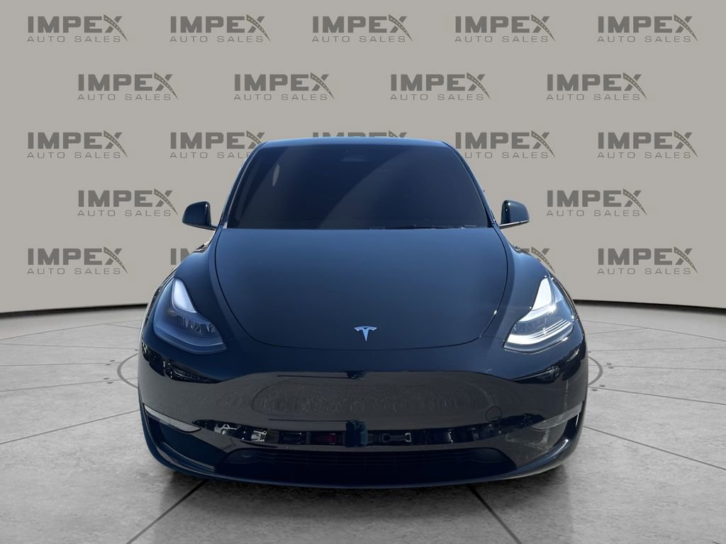 Used 2025 Tesla Model Y Long Range RWD image 8