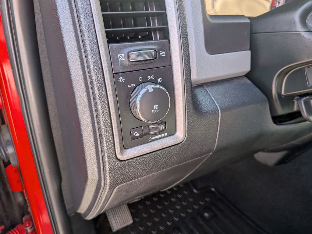 Used 2017 RAM 1500 Express w/ Express Value Package image 14