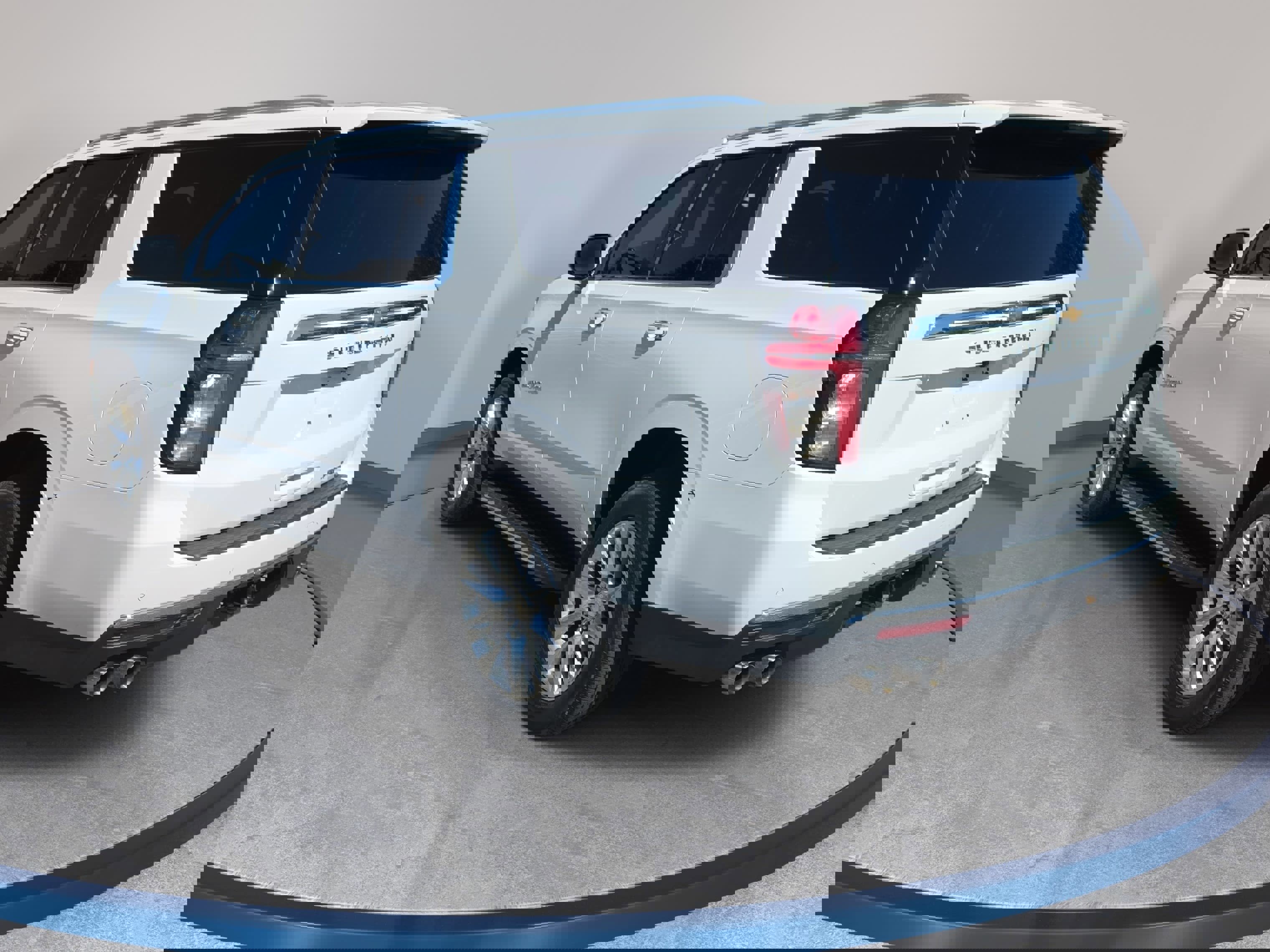 Used 2022 Chevrolet Suburban Premier image 7